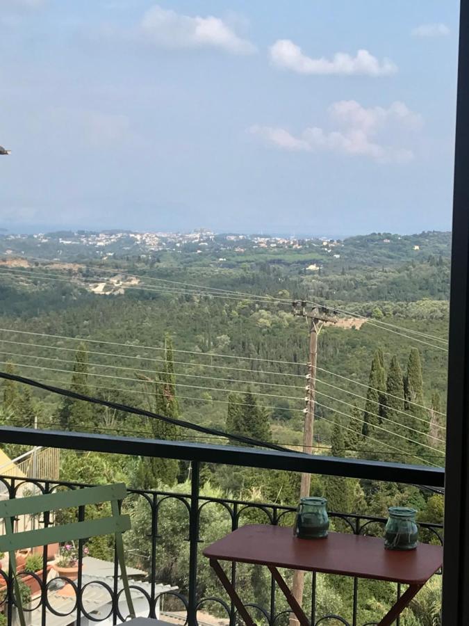 Schoenes Familienappartement In Pelekas, Corfu Mit Meerblick מראה חיצוני תמונה